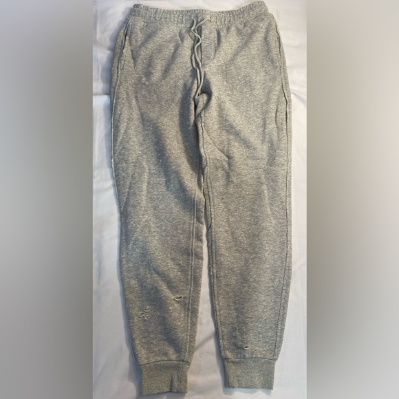 Alo Yoga Fierce Sweatpant Dove Grey Large never worn NWOT - Picture 2 of 10